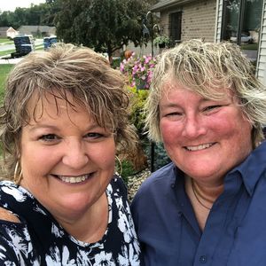 Meet your Posher, Sharon